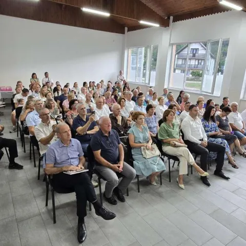 Predstavljanje knjige 'Na&scaron;a priča - Petrovići iz sela Ravan u Busovači'
