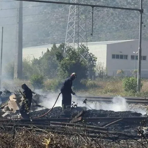 Mostarski vatrogasci gase požar u Ra&scaron;tanima, angažirane sve raspoložive snage