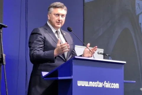 MOSTAR, 8. travnja (FENA) - U Mostaru je u utorak otvoren 26. MeД'unarodni sajam gospodarstva, jedan od najvaЕѕnijih gospodarskih dogaД'aja u regiji koji Д&Dagger;e trajati do subote, 12. travnja. (Foto FENA/Branka Soldo)