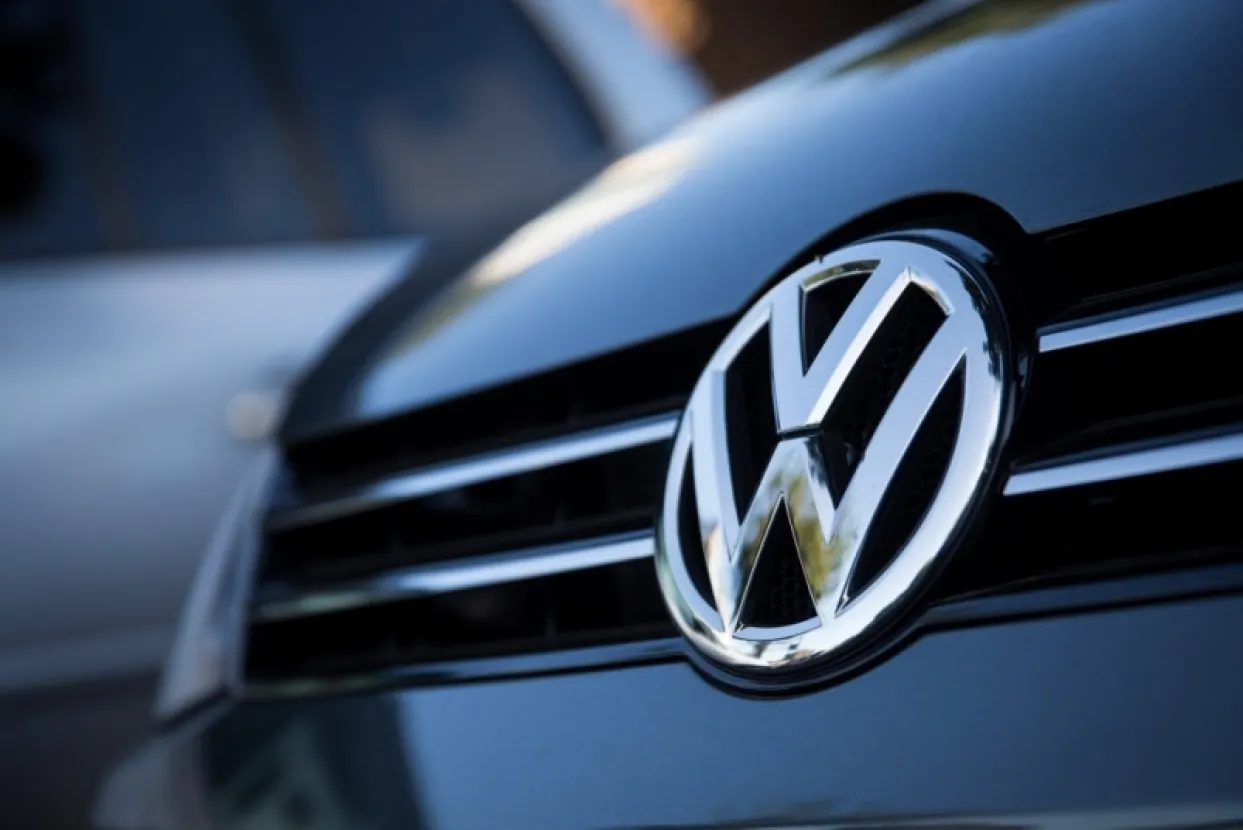 LONDON, ENGLAND - SEPTEMBER 25: Used cars by German manufacturer Volkswagen are parked at a dealership in Battersea on September 25, 2015 in London, England. The Department for Transport's Vehicle Certification Agency, the UK's national approval authority for new road vehicles, has announced that it will re-run laboratory tests on engines and compare the results with emissions from on-the-road tests in the wake of the VW test-rigging scandal. The German car manufacturer has admitted selling vehicles in the US with diesel engines that could detect when they were being tested for emission, changing the vehicles performance accordingly in order to improve results. (Photo by Rob Stothard/Getty Images)