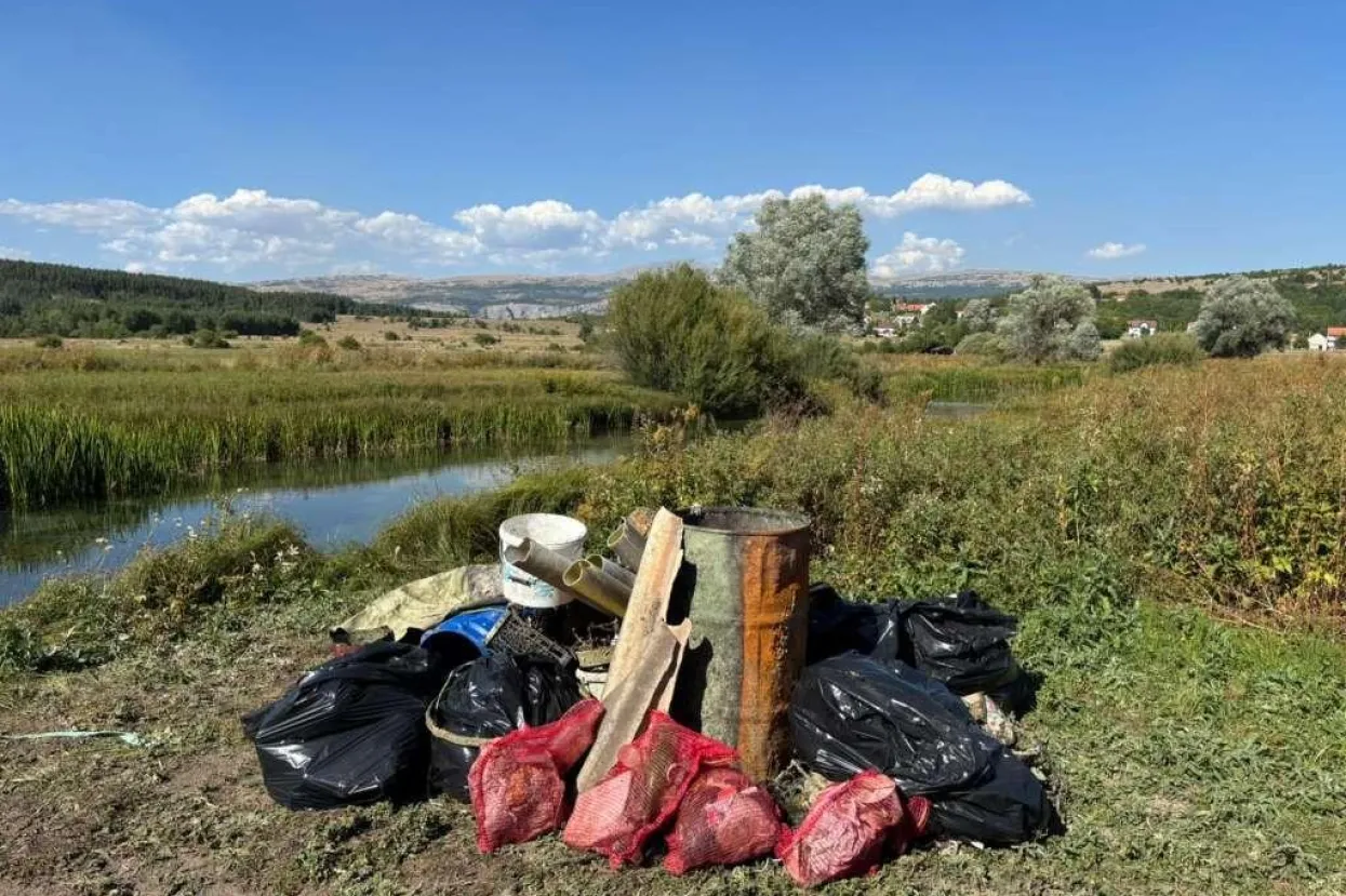 Na Sturbi kod Livna održana ekolo&scaron;ka akcija 'Boca safari'