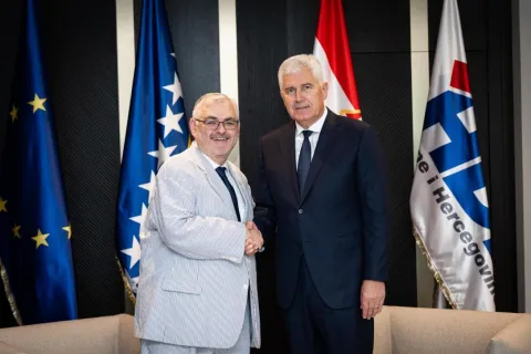 Čović s Crishockom