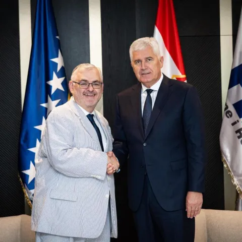 Čović s Crishockom