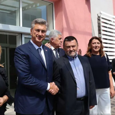 Plenković posjetio SKB Mostar