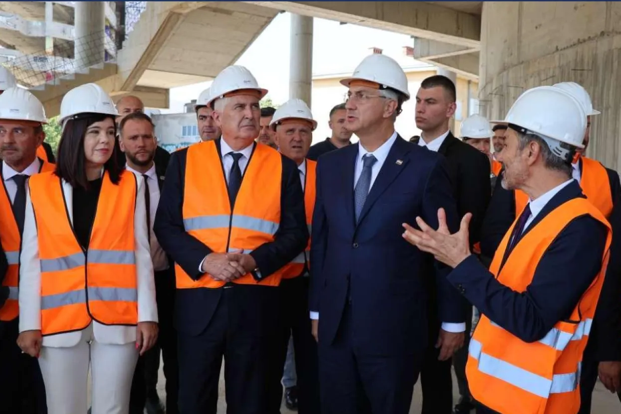 Plenković obi&scaron;ao gradili&scaron;te HNK Mostar