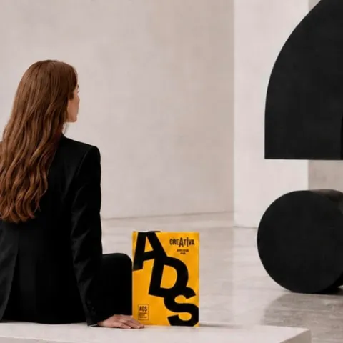 creAtIva AI Art Book
