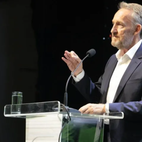Bakir Izetbegović