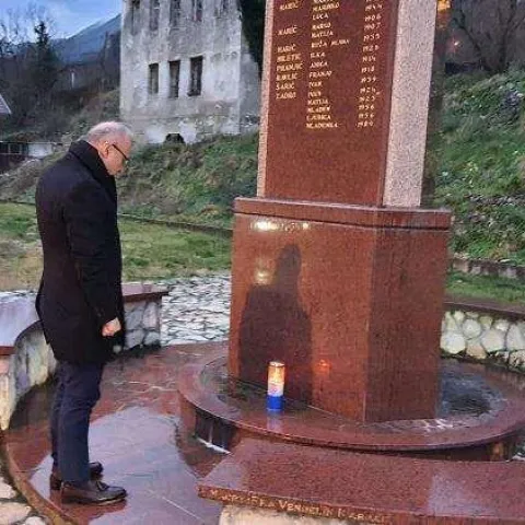Grlić Radman odao počast žrtvama Grabovice: Sjećanje na njih na&scaron;a je trajna obveza
