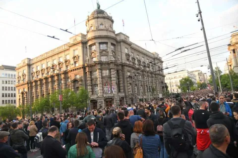 Beograd: Vi&scaron;e tisuća građana na prosvjednom skupu 'Srbija protiv nasilja'