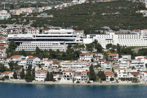 Neum.