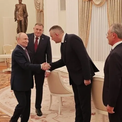 Putin primio izaslanstvo RS u Moskvi