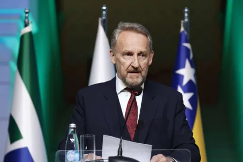 Bakir Izetbegović