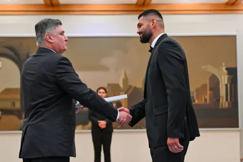 Milanović odlikovao Filipa Hrgovića Redom kneza Trpimira s ogrlicom i Danicom