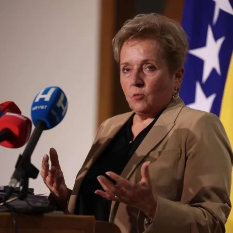 Marina Pende&scaron;