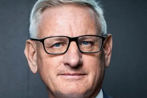 Britanski lord i Carl Bildt predlažu novi pristup za BiH i jasniji mandat za OHR: Amerikanci sumnjaju u smisao europskog "poku&scaron;aja očuvanja protektorata"