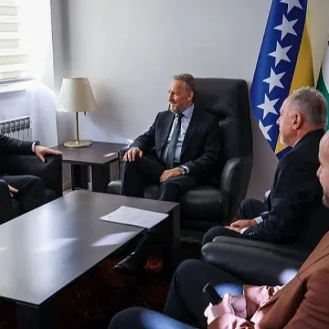 Ginkel i Izetbegović