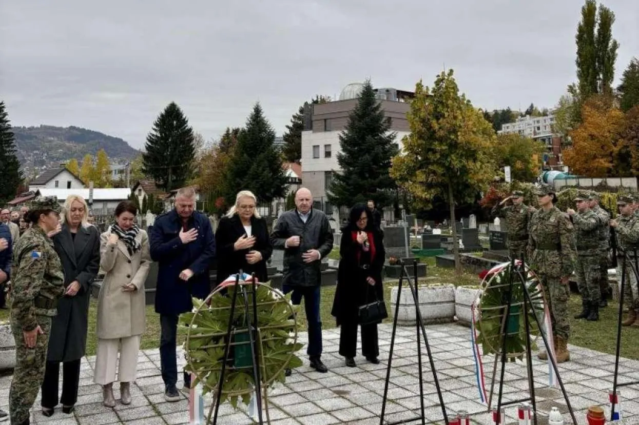 U Sarajevu obilježeni Svi sveti i Du&scaron;ni dan, odana počast poginulim i nestalim braniteljima HVO-a