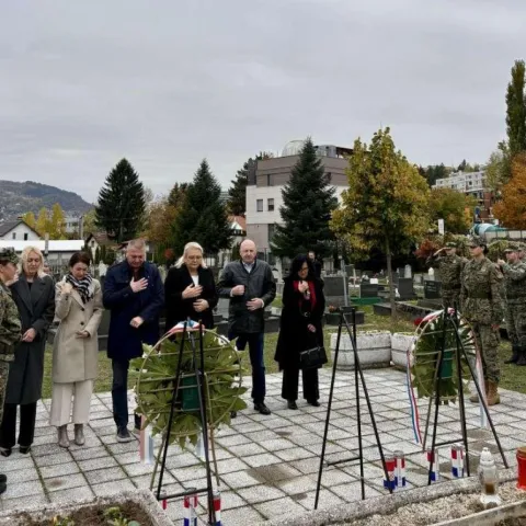 U Sarajevu obilježeni Svi sveti i Du&scaron;ni dan, odana počast poginulim i nestalim braniteljima HVO-a